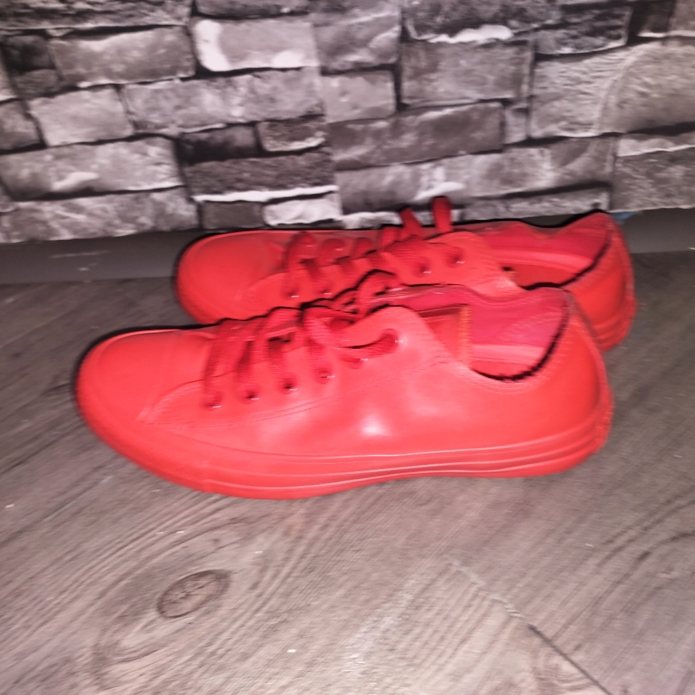 Red Converse - Picture 3 of 3